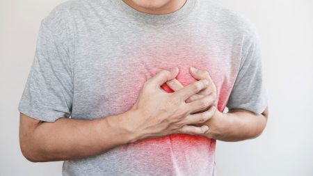 Zasáhněte včas: Tyto symptomy naznačují, že se může blížit infarkt