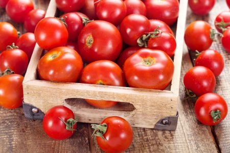 Nejlepší způsoby, jak skladovat rajčata: Ve vinném sklípku vzhůru nohama či při polní teplotě