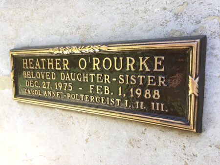Jak zemřela Heather O'Rourkeová? Uvnitř srdcervoucího skonu této dětské hvězdy